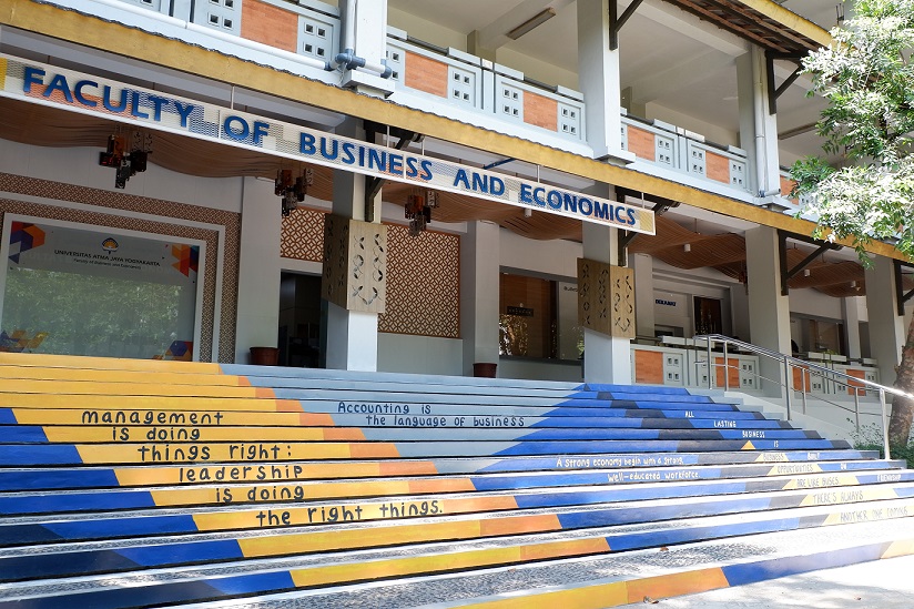 Exam and Yudisium Requirements for Master of Management