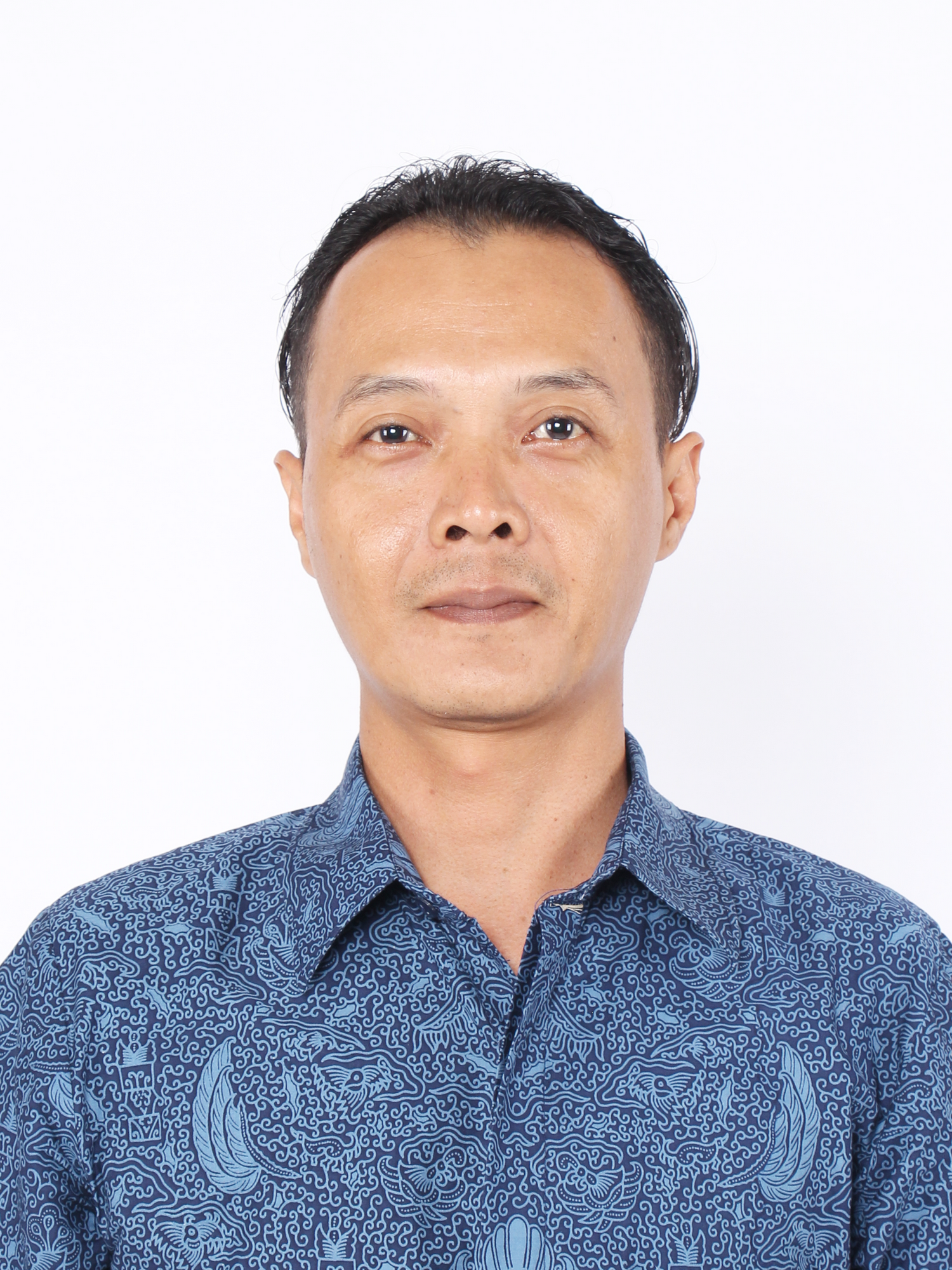Lukhy Listiohadi